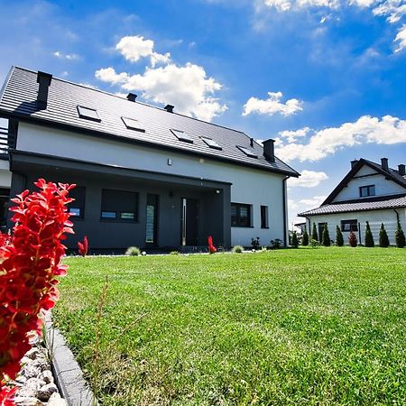 Apartamenty Izabell By Housine Zator Exterior photo