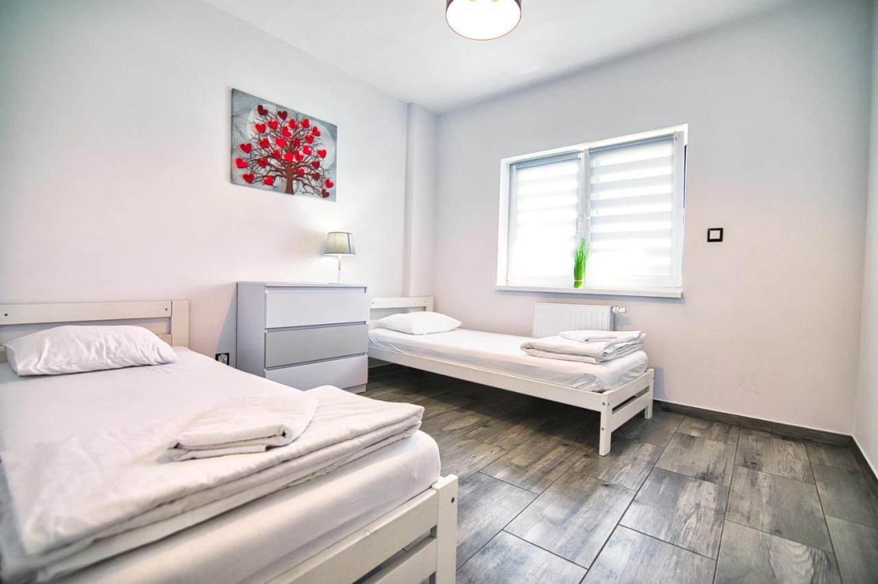 Apartamenty Izabell By Housine Zator Exterior photo