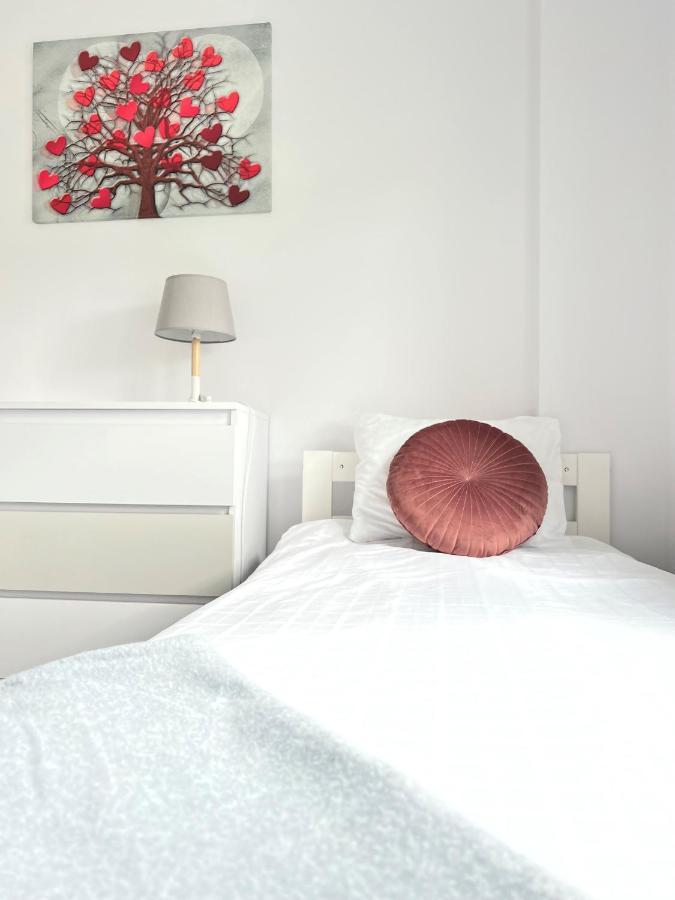 Apartamenty Izabell By Housine Zator Exterior photo